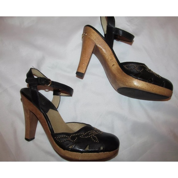 MK studded perforated ankle strap wood wedge shoes - Picture 3 of 7